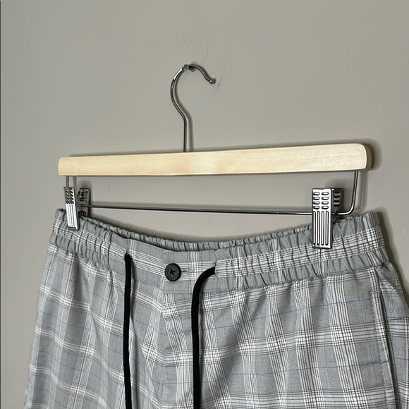Topman Gray Plaid Drawstring Shorts - Picture 2 of 11